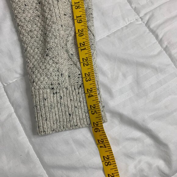 Wind River Heritage Men’s Heavy Cable-Knit Sweater – Medium - Picture 14 of 14